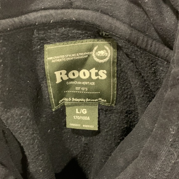 Classic Roots black Hoodie size large - Picture 2 of 2